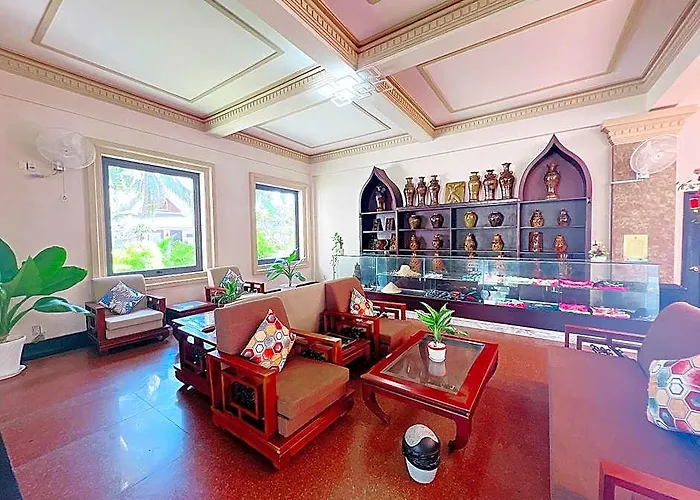 Champa & Khu nghỉ mát 4*