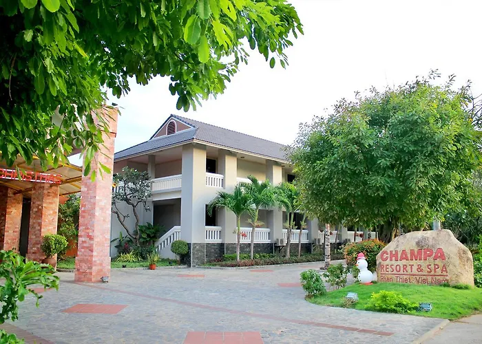 Champa & Khu nghỉ mát 4*